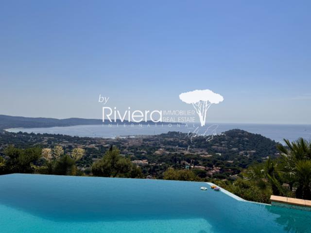 VUE MER EXCEPTIONNELLE et piscine à débordement à CAVALAIRE