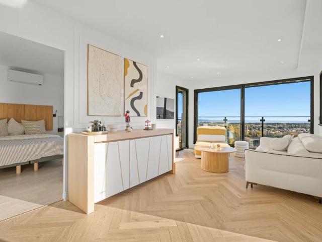 Vue mer panoramique – Duplex esprit maison – Terrasse – Gara. 88m² Mandelieu la Napoule