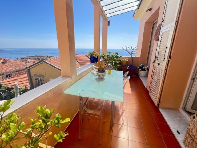 Vue mer PANORAMIQUE, proche de MONACO, a pieds
