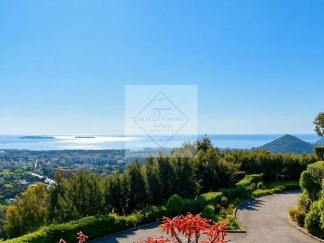 Vue mer panoramique Villa d'exception avec fort potentiel