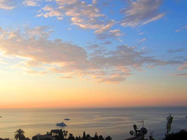 Vue mer, piscine, plage Golf Bleu a pieds 73m² Roquebrune Cap Martin