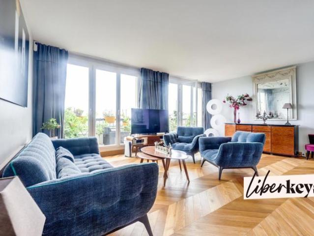 Vue Sacré Cœur & Balcon: Appartement d'Exception rue de Rome