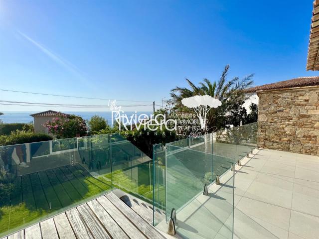 Cap Cavalaire Situation Exceptionnelle 151m² Cavalaire sur Mer