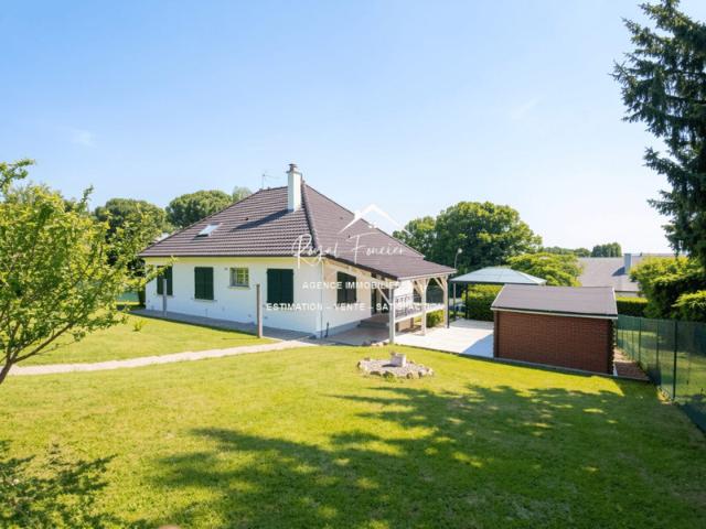 VUE SUR LA TERRASSE CARRELEE DE 60 M2, BEAU QUARTIER
