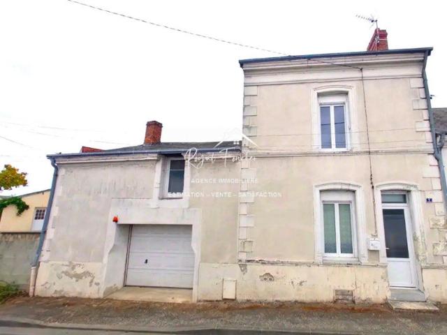 Vue sur la terrasse et le jardin