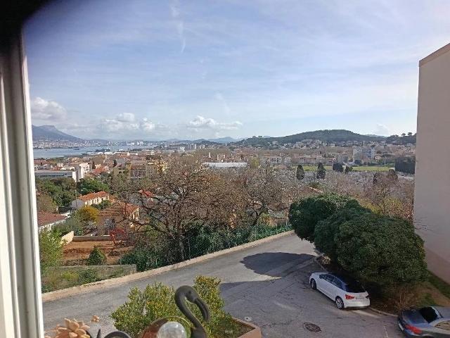 Vue sur le port de Toulon 67m² La Seyne sur Mer