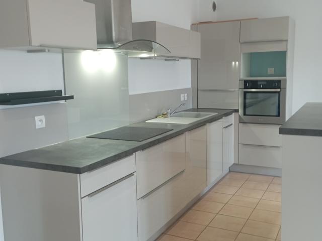 VUE SUR LES ARENES Appartement P3 3eme étage