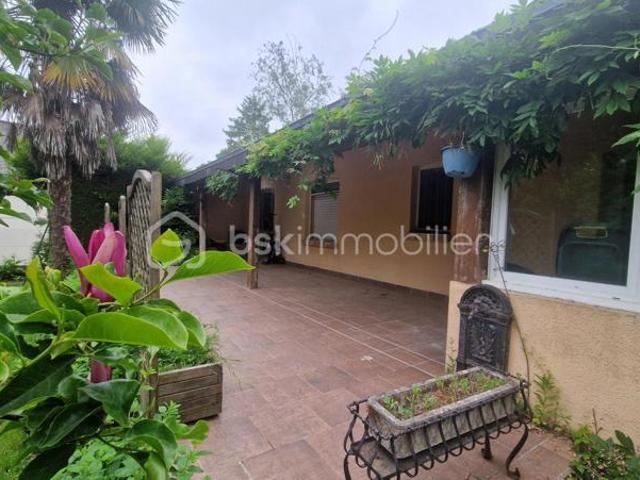 TEILLE? Maison familiale 135 m² habitables – Vue étang – Jardin sans vis à vis ?