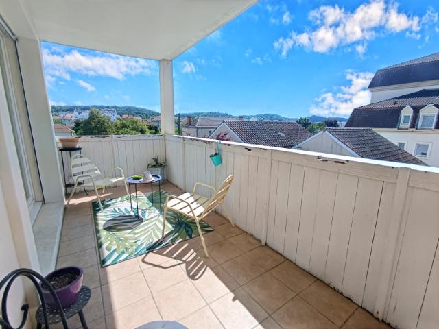 VUE PANORAMIQUE et ELEGANCE CONTEMPORAINE ? UN APPARTEMENT PRET A VIVRE