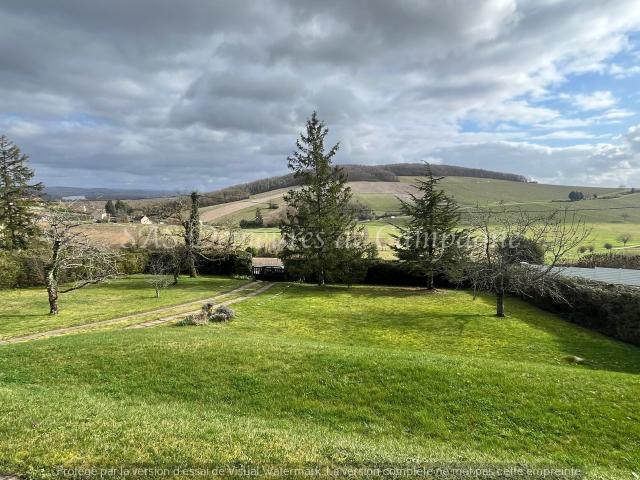Vue panoramique, maison avec beaux volumes 180m² Sancerre