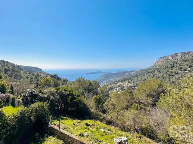 Vue panoramique sur la mer