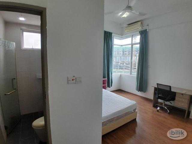 [VUE Residence] Opposite HKL Female Unit Master Room Private Bathroom Rent