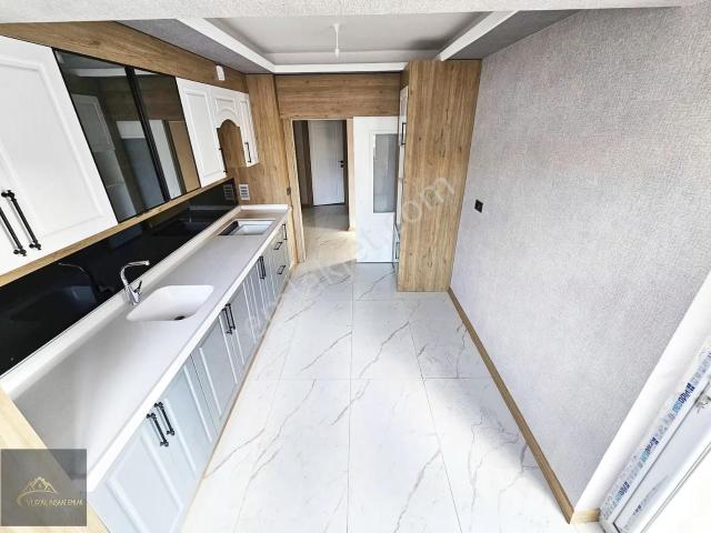 Vural'dan Nezih Lokasyonda, Ara Katta 3+1 E. Banyolu Daire