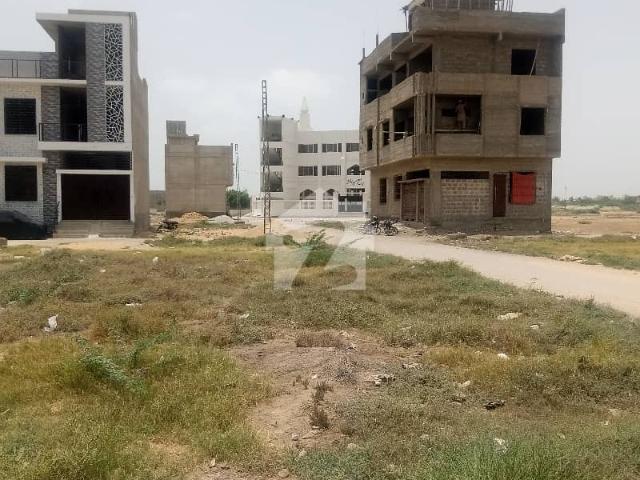 VVIP LOCATION 120 Square Yard Transfer Plot