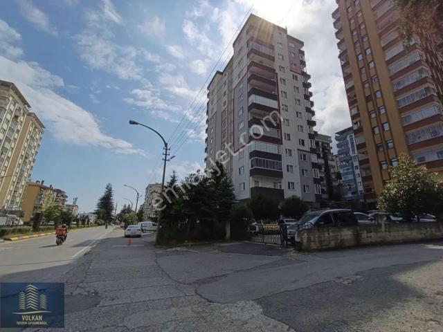 Vyg Den Aydınlıkevler Tanjantta Kiralık Daire
