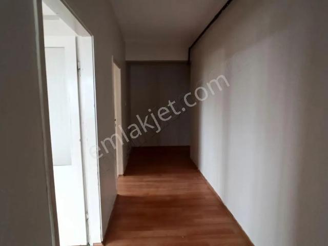 Vyg'den 2 Nolu Erdoğdu Yol iş Okulu Yanı 3+1 Kiralık Daire