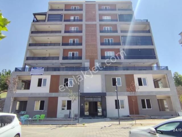 Wınn All'dan Tilmerç'te Satılık 3,5+1 Teraslı Hobi Bahçeli Daire