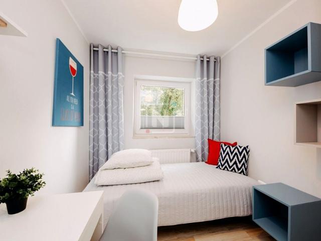 Władysława Broniewskiego 56 m², Warszawa