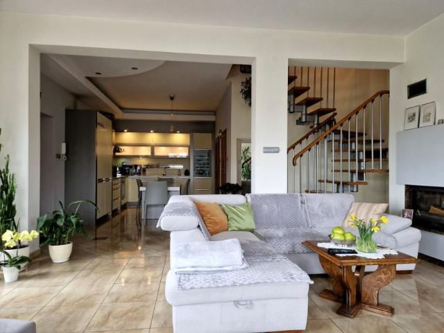 Władysława Sikorskiego 373 m², Głowno