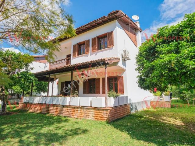W Property Gama Konut Villalarında Geniş Bahçe Kullanımlı 5+1