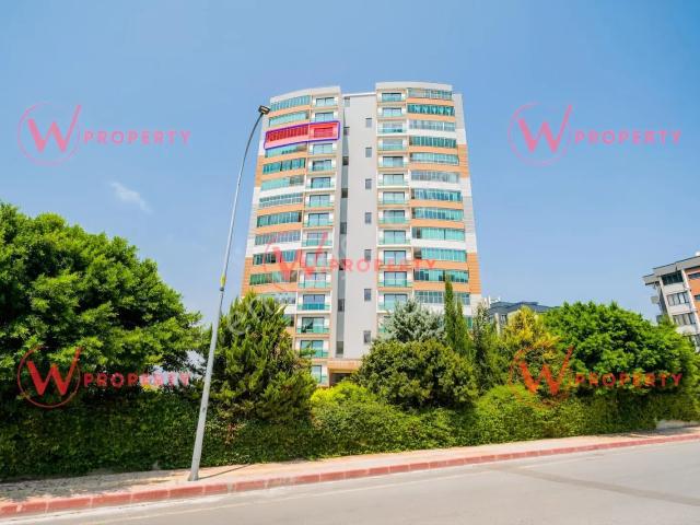 W Property Yenişehir'de Deniz Manzaralı Havuzlu 4+1