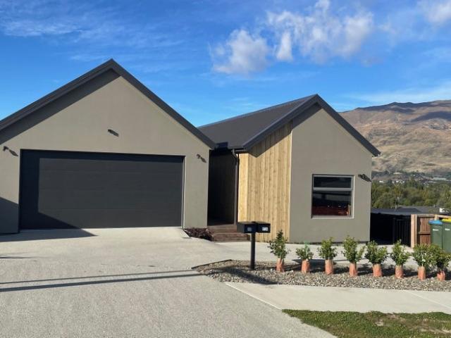wanaka, 3 bedrooms
