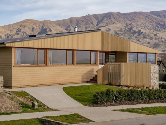 wanaka, 4 bedrooms