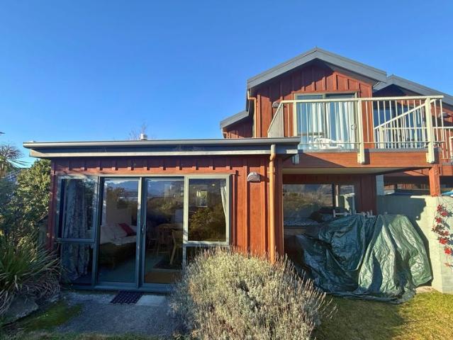 wanaka, 4 bedrooms