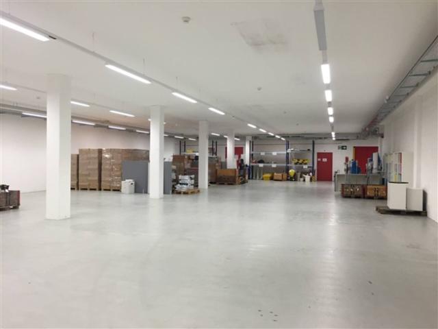 Waadder Räumlichkeiten, Depots und Lagerräume von 900 m² zur Miete in Cheseaux