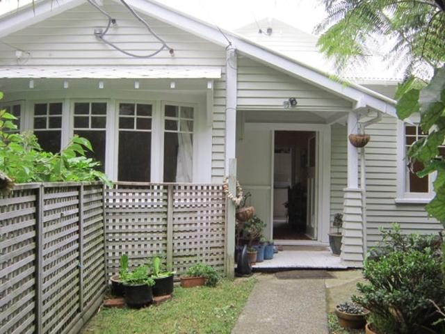 wadestown, 3 bedrooms