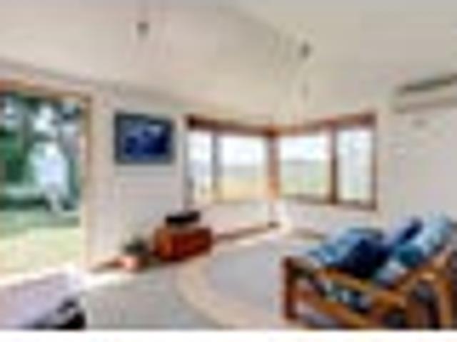 Wadestown, 1 bedroom, $450 pw