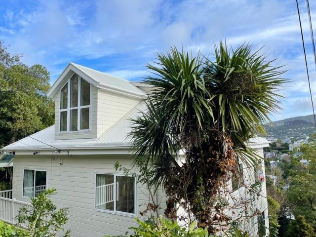 wadestown, 2 bedrooms