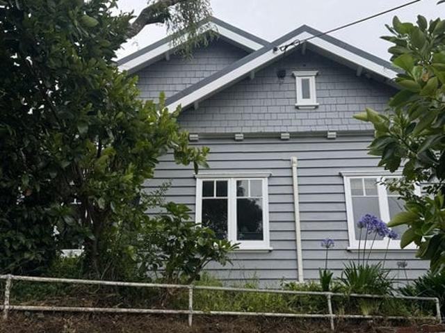 wadestown, 2 bedrooms