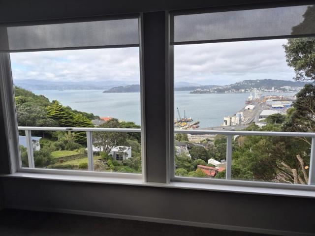 wadestown, 2 bedrooms
