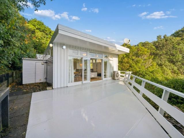 wadestown, 4 bedrooms