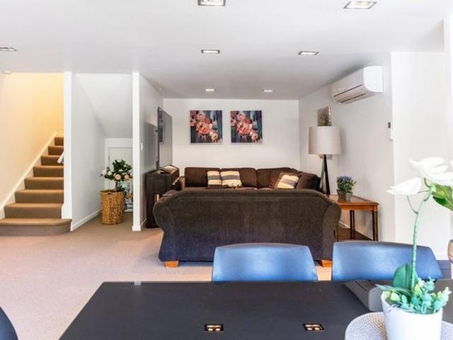 wadestown, 5 bedrooms