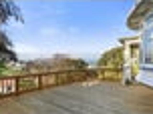 Wadestown, 5 bedrooms, $1100 pw