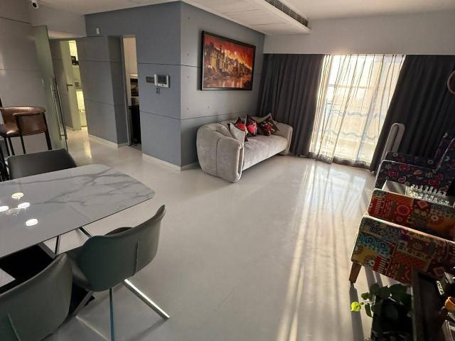 Wadhwa River Heaven 3 Bedroom 1600 Sq. Ft. Apartment in Juhu Mumbai Listing ID: #9911