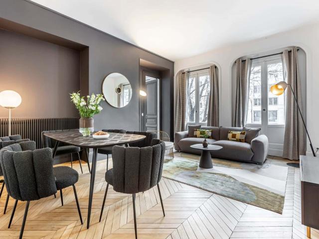 Wagram Suite IV