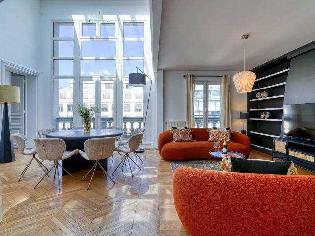 Wagram Suite V