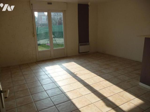 WAHAGNIES: appartement de type 2 rdc avec garage à 580 euros