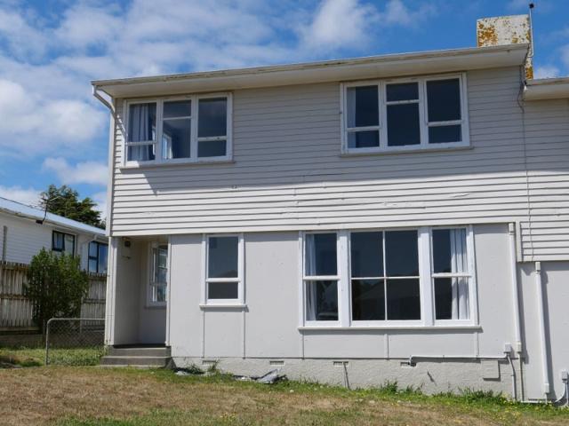 waitangirua, 3 bedrooms