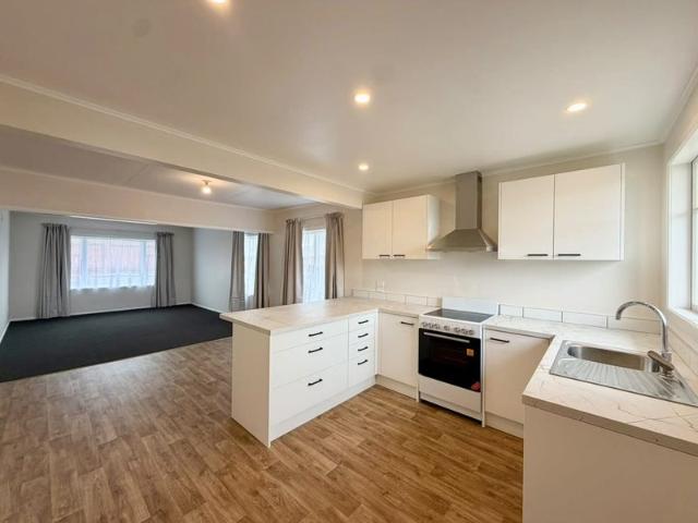 Waitara, 3 bedrooms