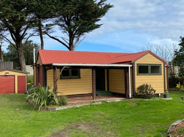 waitarere, 2 bedrooms