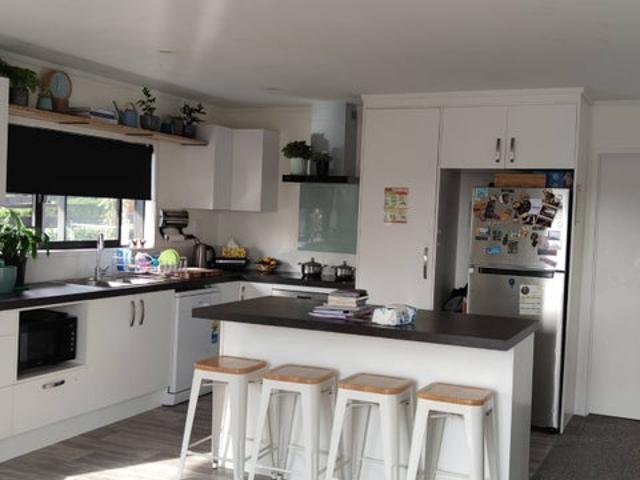 waiuku, 3 bedrooms