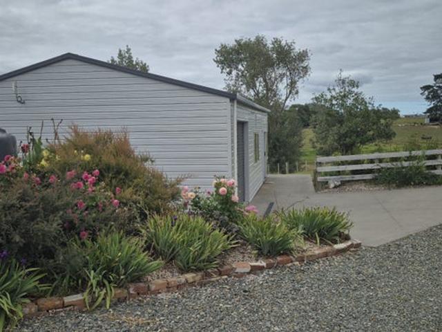 waiuku, 2 bedrooms