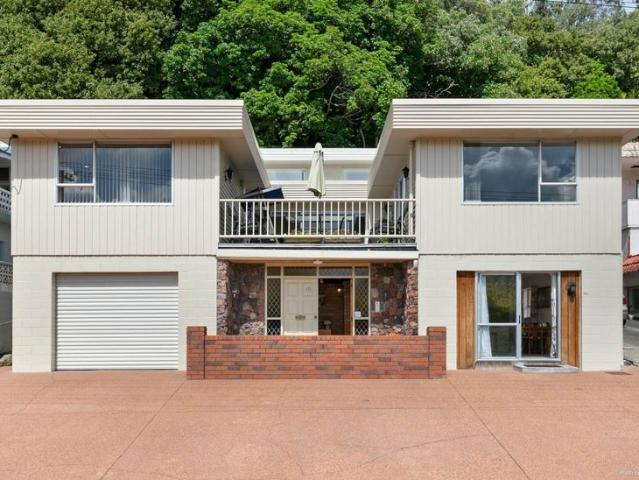 waiwera, 4 bedrooms