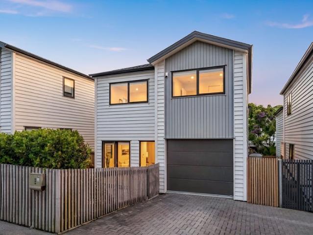 wai o taiki bay, 3 bedrooms