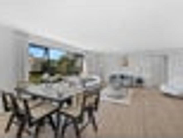 Waiake, 4 bedrooms, $995 pw