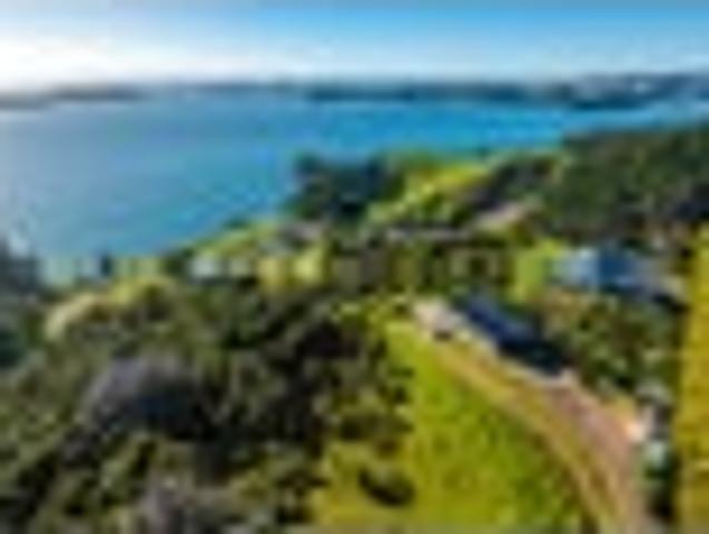 Waiheke Private and Commercial Estate with.
